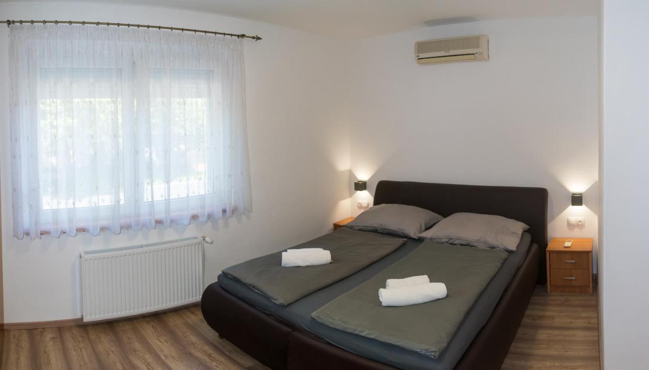 Oazis Apartman Keszthely Exteriör bild