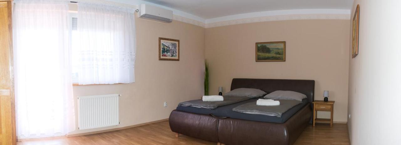 Oazis Apartman Keszthely Exteriör bild