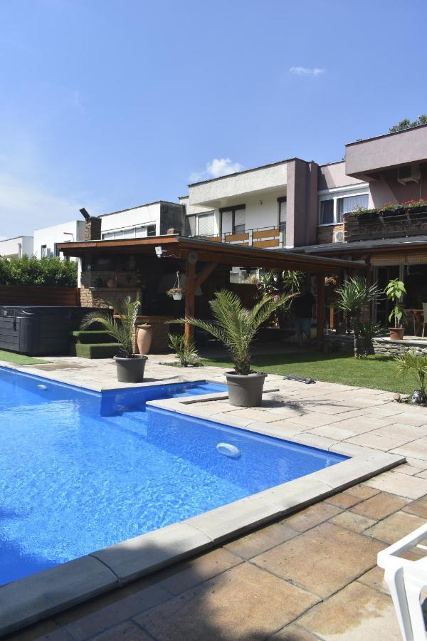 Oazis Apartman Keszthely Exteriör bild