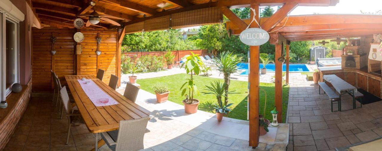 Oazis Apartman Keszthely Exteriör bild